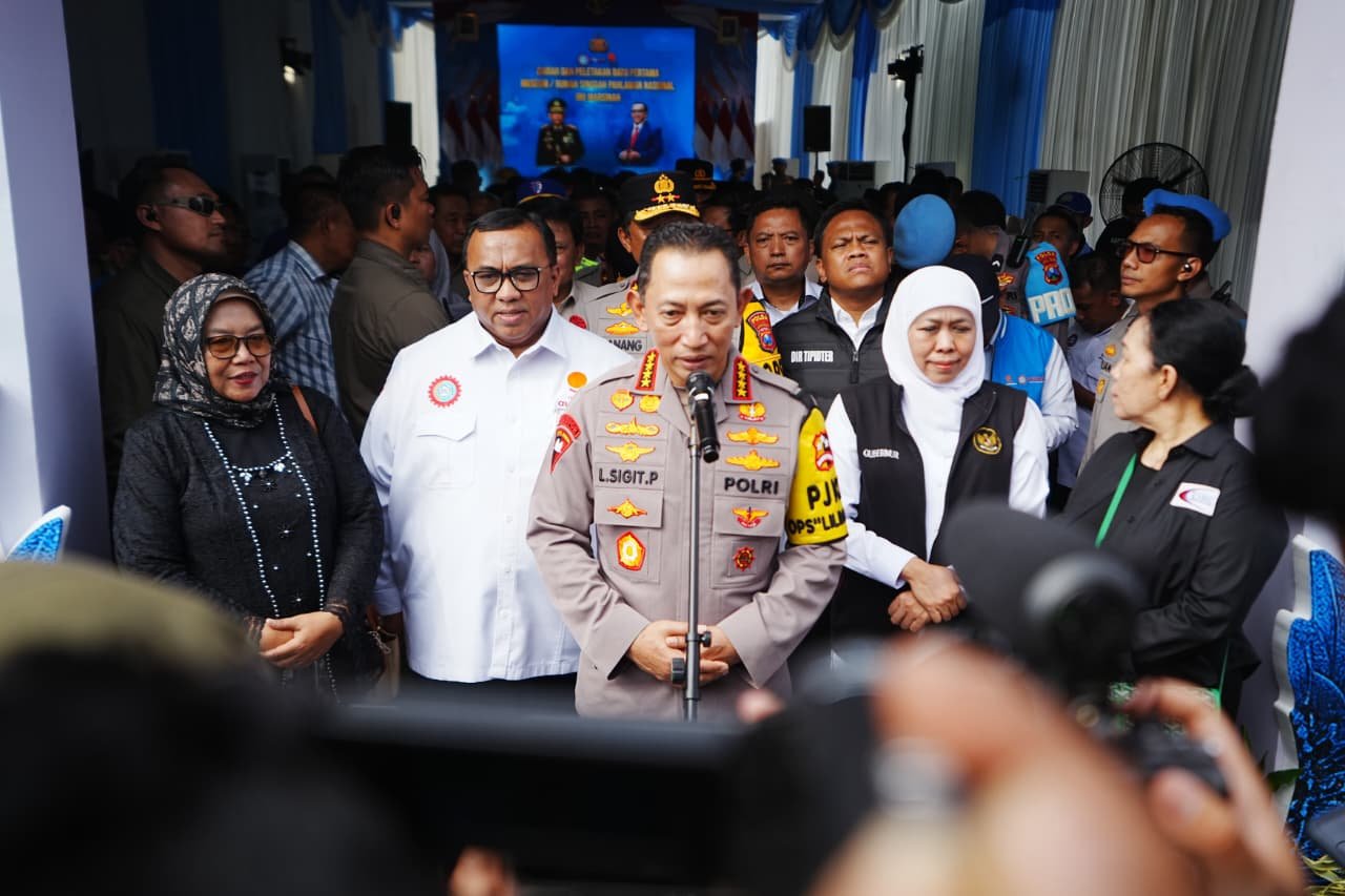 Kapolri Ziarah ke Makam Marsinah dan Letakkan Batu Pertama Museum Pahlawan Nasional di Nganjuk